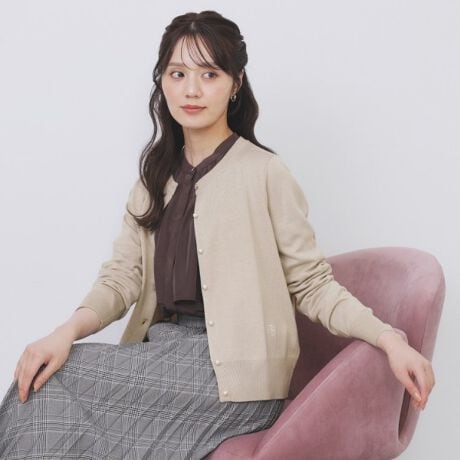 [^ԁFC5834016]rW[tɂCȂoCJ[ƎhJ|Cg̃N[lbNJ[fBKyfUCzEꂽN[lbNfUCŁAVvƃGKX𗼗BErW[t炢Aigɉ؂₩vXBEܗɂ͂CȂoCJ[{AIȃANZgɁBEɂ̓GKgȃ|CghJ{AĂ܂BEƐ̓u߂Ń^bNAbv₷AƂۂɁByfށzEE[ƃVN̍fނgpA_炩ȔGƐLkBEȂł͂̂ӂ݂ƒʋCɌy₩˔Ă܂BE@􂢂\ŁAgɂœKByɐꂽX^Cy߂܂BƖ̊֌WɂAۂFČꍇ܂B܂Ap\REX}[gtHȂǂ̊ɂA኱iƉ摜̃J[قȂꍇ܂B