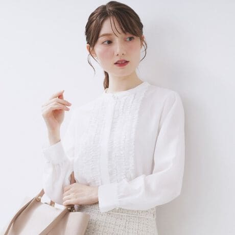 [^ԁFC5885003]LC߃R[fɒ܂킵₷ACeohJ[tuEXyfUCzEohJ[~tfUC̐▭ȑgݍ킹ŁAƉ؂₩𗼗îꒅB܂ƌAt̏_炩ȕ\炵Ă܂BEtgɎ{ꂽׂ₩ȃtfBe[cɗAȂ₩ȃVGbgBc̃Cۗ邱ƂŃX^CAbvʂ҂ł܂BE䗃dĂɂ~j}ȃ{^̃fUCAt̊Â悭}Al̐ꂽ͋Co܂BEԏ̃p[t́A邾ŕiiYfUCANZgBOJȂɂ肰Ȃ݊܂BEwʂɂ̓MU[{Aɍ킹ĂӂƗhGA[vXBp܂ŔȂĂ܂ByfށzEɔzTCNW[[bggpB炩Ōy₩ȎɂƂސSn悳łBEhVAԂ̒pOołCL[v܂BE}VEHbVuΉ̈₷ŁAł̃PAȒPɍs܂BƖ̊֌WɂAۂFČꍇ܂B܂Ap\REX}[gtHȂǂ̊ɂA኱iƉ摜̃J[قȂꍇ܂B