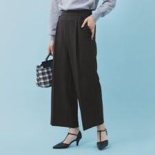 フリルポケットストレートパンツ【洗濯機可・防シワ】