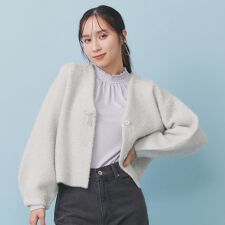 インデックス(index)のリボンブローチフィルムラメフェザーカーディガン【洗濯機OK】