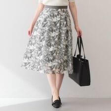 シアーフラワータックフレアスカート【洗濯機OK】