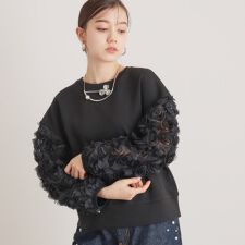 【一足お先に春気分／袖チュールフラワー】ダンボールプルオーバー