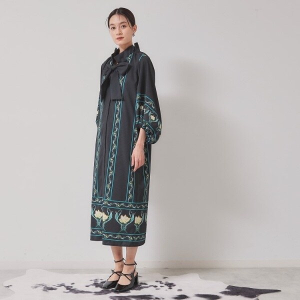 スタンドフリル＆リボン】オリエンタルパネルワンピース