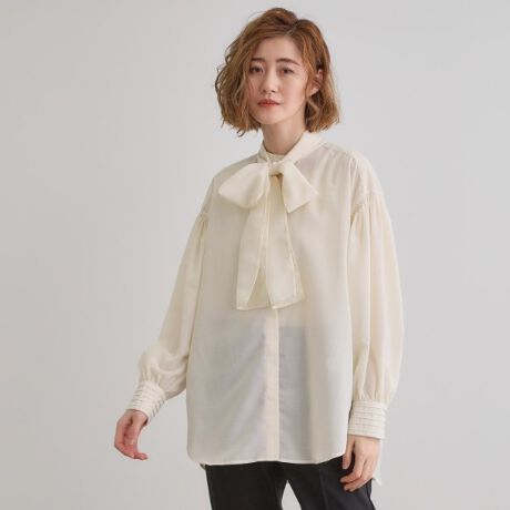 [^ԁF76882008]ʂȓfC[܂ŁA؂₩Y1yfUCzقǂ悢̂VA[fނƁAtF~jȃ{E^CfUC̃uEXB^C͎Oł2WAYdlBX^hJ[ɕςAƂۂŒĂ܂BySnŁÂ郊bNXVGbgBɎ{V[OMU[|CgŁA1Œ̉؂₩ۗ܂BJtXɍׂ^bN{Ă̂|CgBjbgAE^[C[hăJtXƌ̃ANZgɂȂ܂Byfށzقǂ悢̃VA[fށBȂ̂悤ȃi`ƃ|GXë₷˔fނłBƂ^b`ŃV[Y􂷂1łByX^COz{[VGbg؂₩ŁA1łƗĂ̏oACeBjbgxXgƃC[hȂ߂łBfjŃJWAɁAXbNXi[XJ[gƍ킹ďiȃLCڃR[fɂ҂Bǂȃ{gXƂǂALX^COy߂܂BƖ̊֌WɂAۂFČꍇ܂B܂Ap\REX}[gtHȂǂ̊ɂA኱iƉ摜̃J[قȂꍇ܂By25SSz