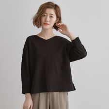 やみつきになる滑らかポンチVネックプルオーバー