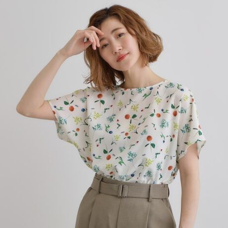 [^ԁF76882035]DILIGENCE PARLOUR~groveԂ̔ZfBWFXp[[ƃO[ũR{[VACeł܂BvgTVcƂԂ̃CXgs[XƃuEXBy₩ȏtłoy݂ByfUCzwDILIGENCE PARLOURxgrovê߂ɓʂɕ`낵t[vgBGLiZA^`[bv^u[X^[^IVW[^_A5ނ̉ԂɉāADILIGENCE PARLOUR̃SzAԂ̐Fʊ𑶕Ɋ\łACeɎdグ܂Bh}X[ûƂVGbg̃uEXBbNX̂VGbgŏiȂ甲̂1łB̓AEgŒpɃ|CgɂȂe[J[ũfUCByfށz|GXefVfނɃvg{܂BpE_[^b`ȎŐFD\By₩ŗ̂fނŃVGbg܂BŐ􂦂Ăꂪ₷̂͂̂ЂƂByX^COzXbNXi[XJ[g킹ꂢ߃X^CAfjŃtȃX^Cǂ߂łByDILIGENCE PARLOURzẢ\ƑnTA琶܂镶IlƐVR~jP[VX̂炵̒ɒāBqlNN悤ȃt[AWgObYSɂ͂Ă܂BƖ̊֌WɂAۂFČꍇ܂B܂Ap\REX}[gtHȂǂ̊ɂA኱iƉ摜̃J[قȂꍇ܂By25SSz