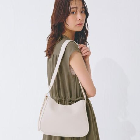 [^ԁF76902065]yfUCzTChobNfUC̃ChxgV_[obOBgh̃ChV_[ɁAEhtH̃VvfUCłB500ml̃ybg{gⒷźAɎ[\ȃTCYłBV_[͒߂łA|΂ߊ|ł܂ByfށzV{鍇vgpĂ܂BydlzE|PbgF~1Ɩ̊֌WɂAۂFČꍇ܂B܂Ap\REX}[gtHȂǂ̊ɂA኱iƉ摜̃J[قȂꍇ܂By25SSzd:350g(TvTCY)