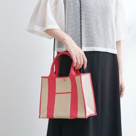 [^ԁF76902077]yfUCzIWĩXNGAtH̃jbgg[gB{[_[⃌Ip[hAJtȃnhfUCƉĂɎJ[𑵂Ă܂B̓{^tŒɂAV_[RŌ|ł2WAYłBV_[R͎O\łBydlzE|PbgȂƖ̊֌WɂAۂFČꍇ܂B܂Ap\REX}[gtHȂǂ̊ɂA኱iƉ摜̃J[قȂꍇ܂By25SSzy25AWzd:245g(TvTCY)