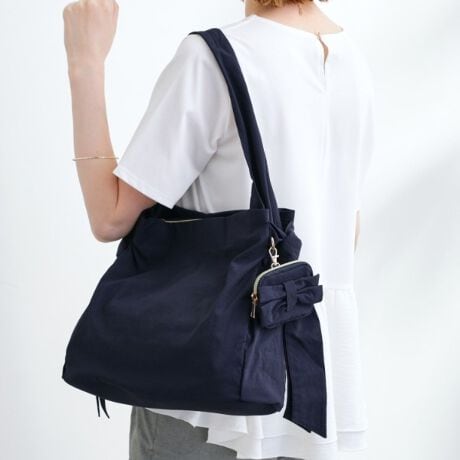 [^ԁF76904001]yfUCzHfނ̃nhV_[Bnh́A_炩fނŌ|₷łBTCh̓mbgfUCB{тɂAWł܂Bfނ̃{`[tt̃`[|[`ZbgłBeʂyʂŁAו̑ɃIXXłBydlzE|PbgFO~1 ~2E|[`tƖ̊֌WɂAۂFČꍇ܂B܂Ap\REX}[gtHȂǂ̊ɂA኱iƉ摜̃J[قȂꍇ܂By25SSzy25AWzd:245g(TvTCY)