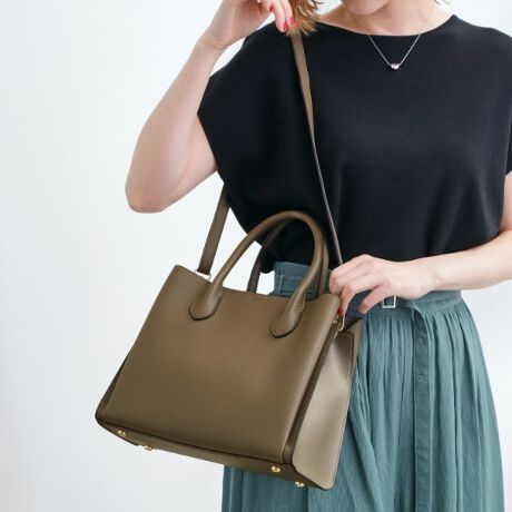 [^ԁF76904018]yfUCzgroveԐlC̒d؂肪tig[gBTCh̃oCJ[N炵|CgłBRpNg̃VvȃfUCŁARog|CgBd؂Ƀt@Xi[tĂ̂ŋMdi̎[ɕ֗łBO[͑傫A₷łB{qwďC̐lԍHwɊÂĊ悵ĂA}`ʂ̃J[uő̂ɃtBbg₷Ă܂B|ł2WAỸV_[tłBetĂ̂ŒuɂSłBydlzE|PbgF~2Ɩ̊֌WɂAۂFČꍇ܂B܂Ap\REX}[gtHȂǂ̊ɂA኱iƉ摜̃J[قȂꍇ܂By25SSzy25AWzd:625g(TvTCY)