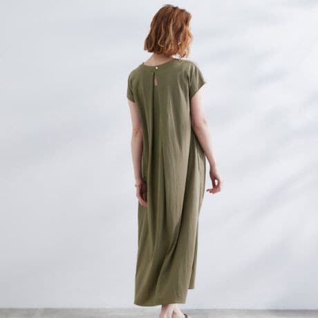 [^ԁF76853003]ẴwreԈႢȂ z匩W[WACs[XyfUCzLk邫ߍׂ₩ȃW[WfނgpSn̂Os[XBt`X[ufUCŋCɂȂ̘rJo[ȂA1ŃX^C܂Ẵ}XgACełBɌčLACAтɌy₩ȕ͋Co܂Bt`J[fBK⃉Cgu]̉HDr育A荇킹Ă܂BXeb`܂؂ւƁAZ^[V[fUC邱|CgBɂ͑傫{bNX^bNȂꂽ[hVGbgČĂ܂Bql̐獡N͗eɃV[|PbgǉIp̍s[XɃubVAbvĂ܂Byfށzz匩LC߂ȃJbg\[gpĂ܂BȂ₩ŏ_炩fނŁAC[W[ɒpł钅Sn̗ǂs[XłBڐG⊴UV@\tŉĂp܂ByX^COz1ŒfAC̃s[XłAVcJ[fBKHDX^CfGłBς邾ŃJWAɂLC߂ɂȂ1ŁAȂ̕ωy߂郏s[XłBydlzE|PbgF~2EnȂ̏i͂ⓧ邽߁ACi[̒p߂܂B̐íAz̎OiUVjʂɂ܂B̌ʂ͉ivIł͂܂BƖ̊֌WɂAۂFČꍇ܂B܂Ap\REX}[gtHȂǂ̊ɂA኱iƉ摜̃J[قȂꍇ܂By25SSzy25AWz