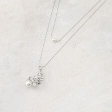 フラワーモチーフパール調ネックレス