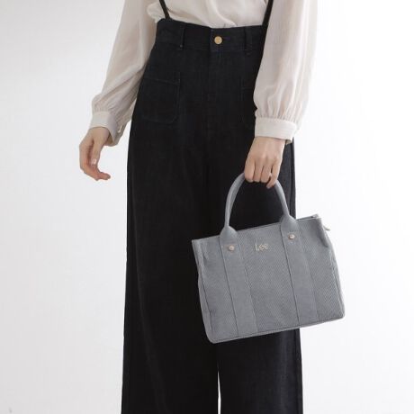 [^ԁF76904063]yfUCzLeeʒg[gőD]̃XNGA^R[fCfނœołBRpNgȂ[͂AlĈ傤ǂTCYłBׂR[fCfނŃJWA߂Ȃ̂|CgłBLeehJS[hŃtF~jłBfނŃV_[WJB769|04076ydlzE|PbgF~3Ɩ̊֌WɂAۂFČꍇ܂B܂Ap\REX}[gtHȂǂ̊ɂA኱iƉ摜̃J[قȂꍇ܂Bd:300g(TvTCY)