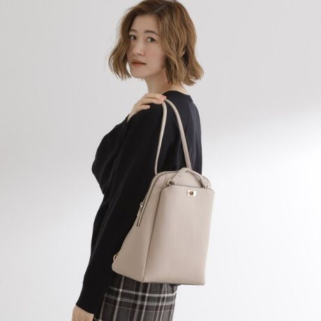 [^ԁF76904039]yfUCzLCtH̃g[gɂbNɂȂ2WAYobOBtg|Pbg̃^p[ciłB{̊J̓_ut@Xi[ŊJ₷AcɃybg{g[ł܂BRpNgȂ[ł܂B819J[́A{̂ɝHfނgpĂ܂BydlzE|PbgFO~2 ~3Ɩ̊֌WɂAۂFČꍇ܂B܂Ap\REX}[gtHȂǂ̊ɂA኱iƉ摜̃J[قȂꍇ܂Bd:480g(TvTCY)