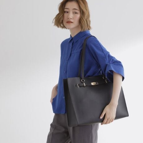 [^ԁF76904025]yfUCztgtxgfUCA4TCYۂ[\ȃg[gobOBvƃRogiŁAig͂AdɂIXXłBnh͌|₷Ŏg₷łBydlzE|PbgF~1EA4TCY[Ɩ̊֌WɂAۂFČꍇ܂B܂Ap\REX}[gtHȂǂ̊ɂA኱iƉ摜̃J[قȂꍇ܂Bd:650g(TvTCY)