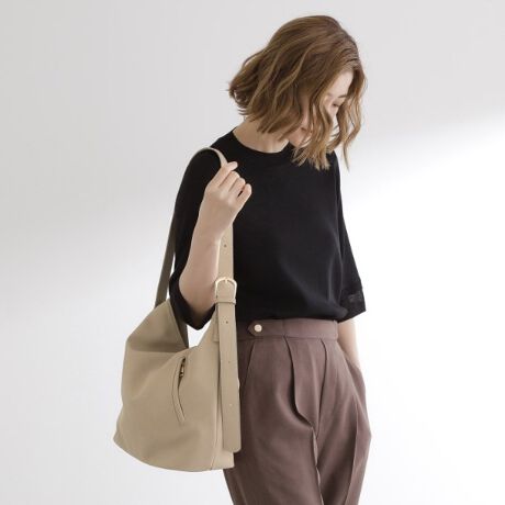 [^ԁF76904061]yfUCzVvfUCŕig͂Adɂ􂷂邽Ղeʂ̃ChV_[obOBV_[߂Ōւ̕SȂAוĂSłBtg̃|PbgfUC|CgłB443E450̓}bgȃXG[hvgpB019͌̂X[XvBydlzE|PbgFO~1 ~3 {gz_[~1EA4TCY[Ɩ̊֌WɂAۂFČꍇ܂B܂Ap\REX}[gtHȂǂ̊ɂA኱iƉ摜̃J[قȂꍇ܂Bd:495g(TvTCY)