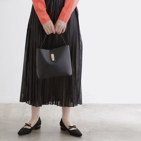 [^ԁF76904030]yfUCzig₨dɂ􂷂AIItg邫ƌ̃V_[obOBtg̃^g̃xgANZgłB莝₷V[gnhƁA|΂ߊ|ł郍OV_[t2WAYdlłB{̐^񒆂ɂ́At@Xi[t̎d؂肪tĂ܂B̏íA{qwďC̐lԍHwɊÂĊ悵iłB513E524J[AnhƃTChzFJ[łBydlzE|PbgF~2Ɩ̊֌WɂAۂFČꍇ܂B܂Ap\REX}[gtHȂǂ̊ɂA኱iƉ摜̃J[قȂꍇ܂Bd:550g(TvTCY)