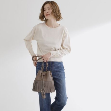 [^ԁF76904046]yfUCzNڂ̃XG[hfނ̃tWВV_[BtW͖{XG[hA{͍̂ṽRrfނłBВR̃^bZ̗hfUC|CgłBwʂɃt@Xi[t̃|PbgĂ܂BRpNgȂKvŒ̉ו͂[ł܂BydlzE|PbgF~2Ɩ̊֌WɂAۂFČꍇ܂B܂Ap\REX}[gtHȂǂ̊ɂA኱iƉ摜̃J[قȂꍇ܂By25AWzd:495g(TvTCY)