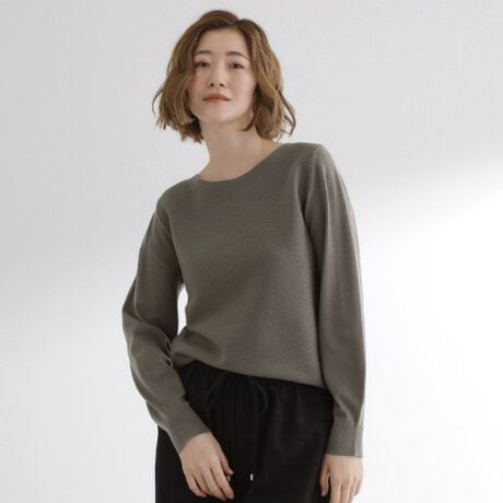 [^ԁF76814002]V[Y݌v̔35˔jIIlC̖ыʌyjbgV[YNoIyfUCzgroveŖV[YD]ĂAlC̖ыʌyV[ỸvI[o[łBыʂɂȂɂAYɒpƂłA̐@Ő􂦂lC̃V[YłBg̓K[^[҂݂ŉʊoĉ؂₩ɌāA͓V҂݂łƎdグĂ܂B{[X[ufUCŁAVvȒɂق̂ƃtF~jȃ[hĂ܂B炵̂{[gC̃lbNCB̓uŒ߂邱ƂŁAAEgŒpɂoXƂ₷ȂĂ܂ByfށzȌaыʂɂȂɂgpĂ܂Bӂ݂Ȃ炩ȕBŐ@􂢂łAyŒpʂȃjbgłByX^COzXJ[g⃏ChpcƑǂRpNgBI[o[ȂVGbgׁ̈AWPbgR[gAu]̃Ci[ł􂵂܂BƖ̊֌WɂAۂFČꍇ܂B܂Ap\REX}[gtHȂǂ̊ɂA኱iƉ摜̃J[قȂꍇ܂By25AWz