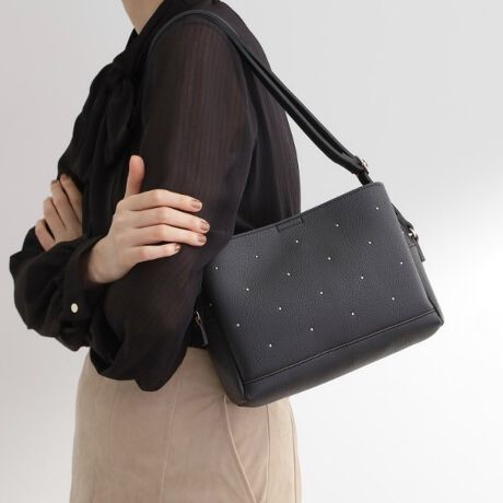 [^ԁF76904077]yfUCztg̏X^bYhbĝ悤ɔztF~jV_[obOBvgpĂ܂B{̐^񒆂́At@Xi[t[ŒȂ̂ŋMdi̎[ɕ֗łBO͓₷}Olbgt̎[BRpNgȂ番ʎ[₷łBydlzE|PbgȂƖ̊֌WɂAۂFČꍇ܂B܂Ap\REX}[gtHȂǂ̊ɂA኱iƉ摜̃J[قȂꍇ܂By25AWzd:300g(TvTCY)