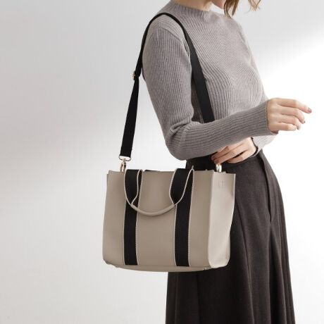 [^ԁF76904072]yfUCzV{Ȃṽe[vg̃g[gobOB{̊J̓t@Xi[tŒȂĈSdlłBe[v╿e[viŁAig͂AdłgĂ܂B}`eʂՂBV_[t2WAYdlłBydlzE|PbgF~1Ɩ̊֌WɂAۂFČꍇ܂B܂Ap\REX}[gtHȂǂ̊ɂA኱iƉ摜̃J[قȂꍇ܂By25AWzd:435g(TvTCY)