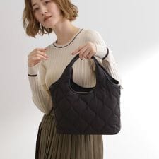 グローブ(grove)の【撥水】キルトクリテ2WAYトート