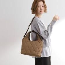 グローブ(grove)の【撥水】キルトクリテ2WAYトート