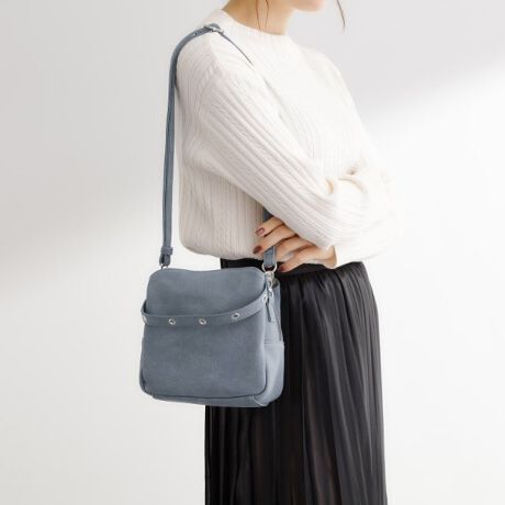 [^ԁF76904078]yfUCzXNGAtH̃VvV_[obOBgĥXG[h̍gpĂ܂B{̐^񒆂̓t@Xi[[AO̓|PbgɂȂו̎dɕ֗łBV[gVV_[̃ngN炵|CgBOV_[Ƃ̎gł2WAYłBydlzE|PbgF~2Ɩ̊֌WɂAۂFČꍇ܂B܂Ap\REX}[gtHȂǂ̊ɂA኱iƉ摜̃J[قȂꍇ܂By25AWzd:355g(TvTCY)