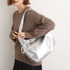 パール調チャームワンショルダー