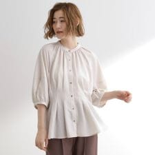 グローブ(grove)のウエストタックチュニックブラウス