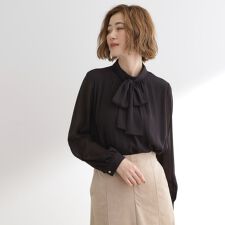 グローブ(grove)のシアーストライプボウタイブラウス