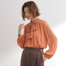 グローブ(grove)のシアーストライプボウタイブラウス