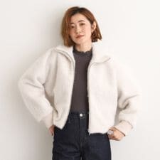 グローブ(grove)のふんわりと包み込む、リュクスなフェイクファーブルゾン