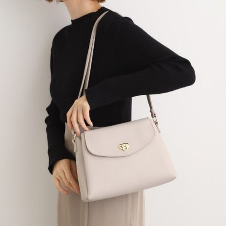 [^ԁF76904089]yfUCztbvfUC3wV_[obOłBRpNgȂKvȕ͂[ł֗ȃV_[łB|΂ߊ|\ȃV_[́AɐH݂ɂV_[ɂĂ܂B{̂̓t@Xi[[ŒɂAMdi̎[ł܂Bwʑ͑傫Ȃ|PbgBwʂɂ̓X}[gtHȂǂo₷֗ȃ|PbgtĂ܂B̏i͓{qwďC̐lԍHwɊÂĊ悵Ă鏤iłBydlzE|PbgFO~1 ~1Ɩ̊֌WɂAۂFČꍇ܂B܂Ap\REX}[gtHȂǂ̊ɂA኱iƉ摜̃J[قȂꍇ܂By25AWzd:500g(TvTCY)