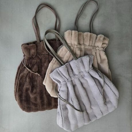 [^ԁF76904504]yfUCzA4TCY[łA_炩GRt@[̃XgCvfUC̃g[gobOBВdlōiĂÂ܂܂ł`̕ωy߂̂ŃR[f̃|CgɁBɂ̓}OlbgtňSłBnh͌|₷߂ɂĂ܂ByʂŃ}`̂̂łו[ł܂BydlzE|PbgF~2EA4TCY[Ɩ̊֌WɂAۂFČꍇ܂B܂Ap\REX}[gtHȂǂ̊ɂA኱iƉ摜̃J[قȂꍇ܂By25AWzd:440g(TvTCY)