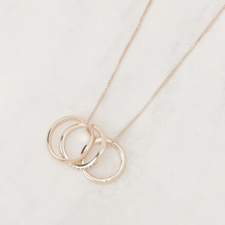 [^ԁF76984105]fUCႢ̃O3gݍ킹lbNXByfUCzLbƂfUCO3gݍ킹lbNXBfC[g₷ŁAgɒ邾łƐꂽۂɂȂ܂BO͎O\Ȃ̂ŁADȑgݍ킹ĎgĂƂ\łBƖ̊֌WɂAۂFČꍇ܂B܂Ap\REX}[gtHȂǂ̊ɂA኱iƉ摜̃J[قȂꍇ܂B