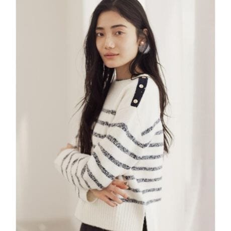 [^ԁF76814048]NVbN}ɁA߂ЂƂyfUCzI[o[TCYVGbgŎdĂ{[_[jbgłBɂ͕͌̃fBe[ƋtYANVJȃ}eCXg\B݊̂fUCȂAbNX̂tHŎ₷A~̑ɐꂽvX܂ByfށzӂƂ\𐶂ރu[NɁA{[_[ł̓XpR[ĕ҂ݏグ܂BNVbNȕɂ肰Ȃd˂邱ƂŁA_ȉ߂܂܂BgƉ؂₩˔A~ɉffފłByX^COzVcC[hċ܂␞`ƁAgbhȕ͋CɁBfj⃏ChpcŌyɂ܂Ƃ߂AOXJ[gƍ킹ď炵Ȃ̂߂łBɃS[hANZT[YƁAXpR[̋PƃNA~̃}X^C܂BƖ̊֌WɂAۂFČꍇ܂B܂Ap\REX}[gtHȂǂ̊ɂA኱iƉ摜̃J[قȂꍇ܂By25AWz