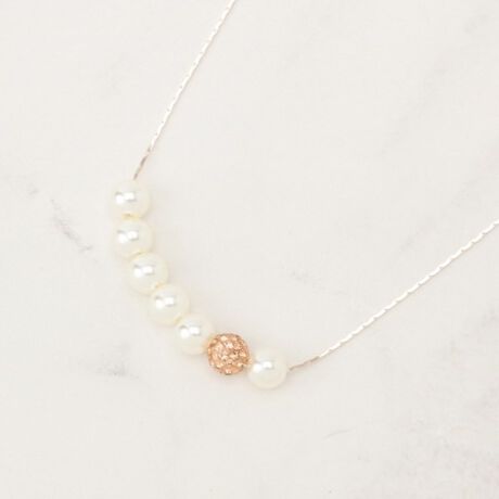 [^ԁF76985003]yfUCztFCNp[ƃLL̃f{[iȃlbNXłBׂ`F[gŃVvȂ؂₩łBtH[}X^COɂ߂łBƖ̊֌WɂAۂFČꍇ܂B܂Ap\REX}[gtHȂǂ̊ɂA኱iƉ摜̃J[قȂꍇ܂B