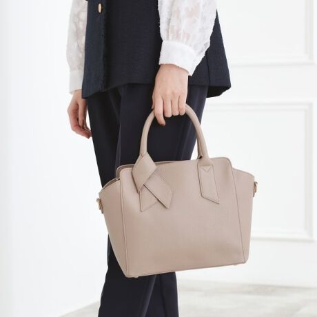 [^ԁF76905012]yfUCznh̃{fUC肰ȂtF~jȃg[gobOBV{̂鍇ŊÂlۂہByʂŃt@Xi[[AO\ȃV_[xgŎ莝|ł2WAYBʋ΂炨o܂ŕL􂷂g[gobOłBydlzE|PbgF~3Ɩ̊֌WɂAۂFČꍇ܂B܂Ap\REX}[gtHȂǂ̊ɂA኱iƉ摜̃J[قȂꍇ܂By25AWzy26SSzd:560g(TvTCY)