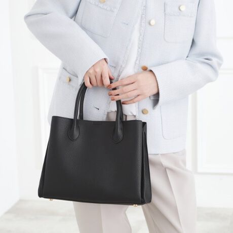 [^ԁF76905001]yfUCziłƊ|Cg̃Vvŏiȃg[gobOBRog܂B͒d؂Ƀt@Xi[tAO̓₷[g₷|CgłB}`Aʂ̃J[uő̂ɃtBbg₷Ă܂B|PbgetA|ł2WAỸV_[tŊ|CgB̏i͓{qwďC̐lԍHwɊÂĊ悵Ă܂BydlzE|PbgF~2Ɩ̊֌WɂAۂFČꍇ܂B܂Ap\REX}[gtHȂǂ̊ɂA኱iƉ摜̃J[قȂꍇ܂By25AWzy26SSzd:700g(TvTCY)