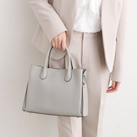 [^ԁF76905001]yfUCziłƊ|Cg̃Vvŏiȃg[gobOBRog܂B͒d؂Ƀt@Xi[tAO̓₷[g₷|CgłB}`Aʂ̃J[uő̂ɃtBbg₷Ă܂B|PbgetA|ł2WAỸV_[tŊ|CgB̏i͓{qwďC̐lԍHwɊÂĊ悵Ă܂BydlzE|PbgF~2Ɩ̊֌WɂAۂFČꍇ܂B܂Ap\REX}[gtHȂǂ̊ɂA኱iƉ摜̃J[قȂꍇ܂By25AWzy26SSzd:700g(TvTCY)