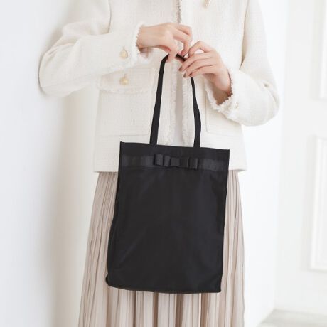 [^ԁF76901013]yfUCztH[}V[Ŋ􂷂iȏcA4TCY[łiȃg[gobOBOOe[vgp{fBeB[́AtF~jȂǂȏʂɂ킹₷fUCłBVvŃRpNgȂA4TCYcɓA}`̂ł[ł܂B̓}Olbg̎dlłBydlzE|PbgF~3EA4TCY[Ɩ̊֌WɂAۂFČꍇ܂B܂Ap\REX}[gtHȂǂ̊ɂA኱iƉ摜̃J[قȂꍇ܂Bd:155g(TvTCY)