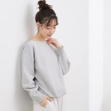 【おうちで洗える】顔周りすっきり、ボートネックニット