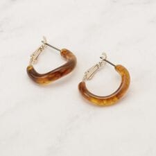 カラーアクリルフープピアス