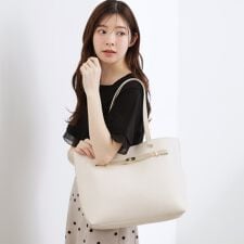 【軽量・A4】ベルト3層トート