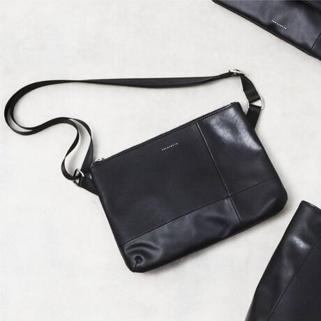 [^ԁF61601103]Point^DetailɂAiȕ\̃TtBA[mdグ̍vgpTRbVBwʑɂ̓X}[gtHȂǁAɎoACe[̂ɕ֗ȃI[v|Pbg2BRpNgȃfUCȂ[́ȃfBe[BydlzE|PbgFO~2 ~2Ɩ̊֌WɂAۂFČꍇ܂B܂Ap\REX}[gtHȂǂ̊ɂA኱iƉ摜̃J[قȂꍇ܂Bd:220g