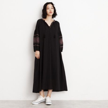 [^ԁF04052003]yfUCzChȂgphJXLbp[s[X́AGKgƗVѐSZꒅłBIȃXLbp[lbNƃ^bZt̃fBe[IŁA炵vX܂B̓{[fUCŁAɍ킹ĂӂƗhď炵Ă܂ByfށzChȂ́AyĒʋCǂAG肪ɗDfނłBƂD芴Ȃ_炩˔ĂAƂSnSn悢ꒅƂȂĂ܂BhJ{ꂽ́AʂȈۂ^܂BSdlȂ̂Ń^bNAbvĒpĂ܂ByȂ|Cgz̃s[X́ACi[̃L~s[XtŁACɂ邱ƂȂSĒpł܂BVvȃT_Xj[J[ƍ킹΁AbNXJWAX^CɎdオ܂B܂Ay₩ȃJ[fBKWPbgHD΁AtH̃V[YɂΉ\ł܂܂ȃV[Ŋ􂵂܂BVvȃANZT[Y邱ƂŁAŜ߂AIŔR[fBl[gyނƂł܂BydlzE|PbgȂEnȂE{̂ƓnF̃Ci[t̏i͂ⓧ܂BƖ̊֌WɂAۂFČꍇ܂B܂Ap\REX}[gtHȂǂ̊ɂA኱iƉ摜̃J[قȂꍇ܂B