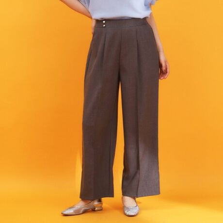 [^ԁF04063001]yfUCztgɃs^bN{ꂽChpćA܂LтVGbgłBEGXg̋tANZgƂȂAgbvXCۂɂX^CbVȈۂ^܂BVvłȂAoIɐꂽX^C邱̃pćAIIt킸L􂵂܂ByfށzTbƂ@̑fނgpĂAy₩ŒʋCɗǂAKȒSn񋟂܂BɗDfނgpĂ邽߁ATXeiuȑIłACełB܂A@􂢂\Ȃ̂ŎȒPŃfC[[XɍœKłByȂ|Cgz̃ChpćAVvȃuEXJbg\[Ƃ̑gݍ킹ɂ߂łBEGXgCĒȂƂŁAX^CAbvʂ҂łAŜ̃oX܂B܂AJWATVcjbgƍ킹āAbNX̂X^CyނƂł܂Bq[T_킹΃GKgāA܂܂ȃV[Ŋ􂷂邱ƂłACełBydlzE|PbgF~2EEGXgSEnȂƖ̊֌WɂAۂFČꍇ܂B܂Ap\REX}[gtHȂǂ̊ɂA኱iƉ摜̃J[قȂꍇ܂B