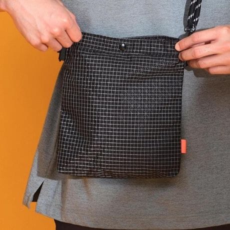 [^ԁF61602122]yfUCzE[vg̏c^TRbVBEghȃbvXgbvfނAR[fBl[gɗVѐSvX܂BERpNgȃtHȂ[͂Ap˔fUCłByfށzEɋAyɂꂪł邽ߒpł܂BEyʂłȂ狭xA^тɂKȎgSnłByȂ|CgzEjZbNXȃfUĆA␫ʂ킸LX^Cɂ҂łBEJWAȃfjX^Cɂ͂ALC߂ȃX^Cɂ}b`܂BydlzE|PbgF~1Ɩ̊֌WɂAۂFČꍇ܂B܂Ap\REX}[gtHȂǂ̊ɂA኱iƉ摜̃J[قȂꍇ܂Bd:135g(TvTCY)