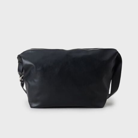 [^ԁF61604110]tbNobNfAghBIGV_[|Cg^ڍׁECpNĝtg̃tbNobNڂghfUCBE傫߂̃TCYȂAۂ݂̂tHŎ₷AוՂ[\Bfށ^@\E鍇vgpAiƃ^t𗼗BE{̂ƃV_[e[ṽoXǂA|΂ߊ|܂ACeBydlzE|PbgF~2EA4t@C[Ɩ̊֌WɂAۂFČꍇ܂B܂Ap\REX}[gtHȂǂ̊ɂA኱iƉ摜̃J[قȂꍇ܂Bd:710g